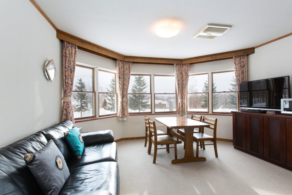 Ramat Chalet & Snowgum Chalet