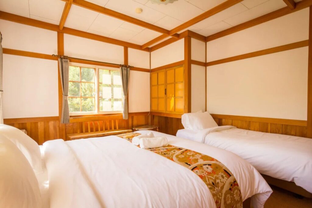 Kamishiro Mountain lodge Hakuba Japan