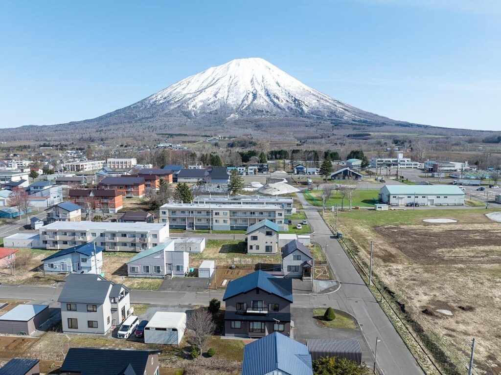 Makkari Flower Centre House