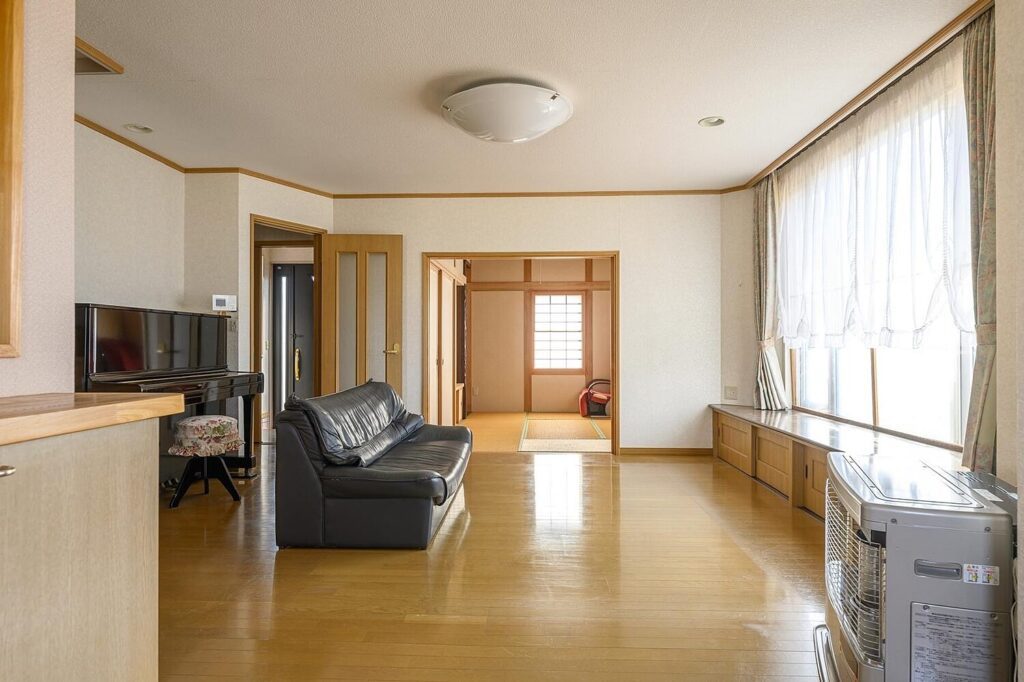 Makkari Flower Centre House