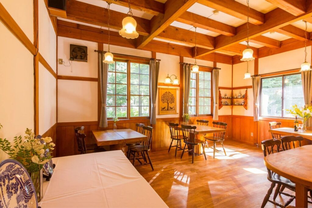 Kamishiro Mountain lodge Hakuba Japan