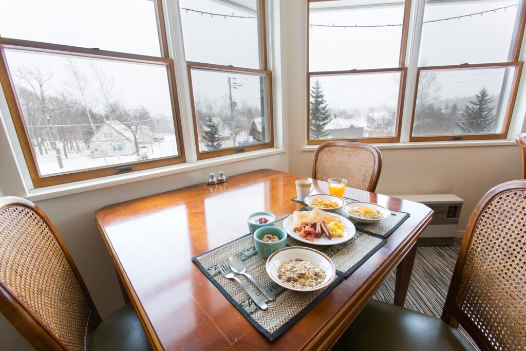 Ramat Chalet & Snowgum Chalet