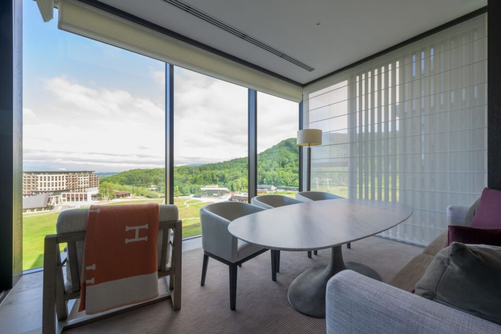 2 Bedroom Hotel Residence in Hanazono with Private Onsen