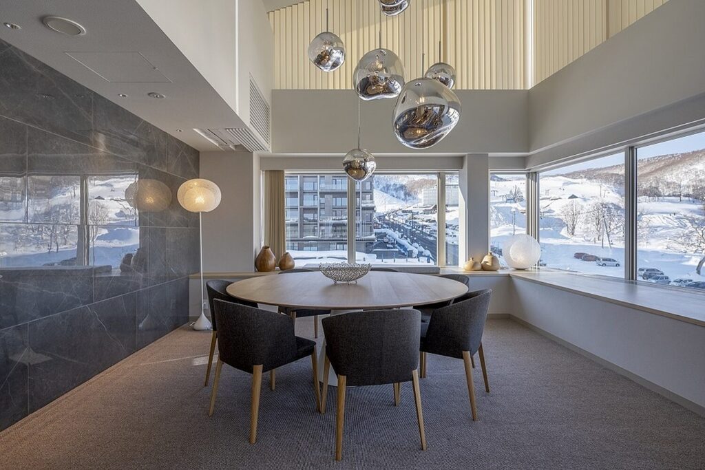 Maples 608 Penthouse