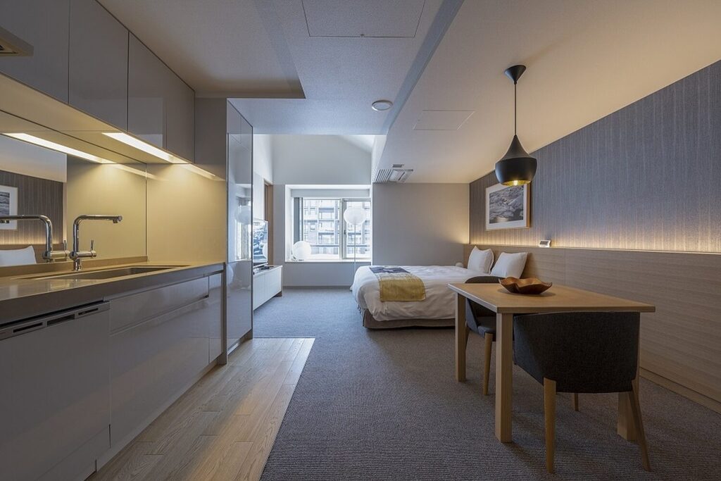 Maples 608 Penthouse