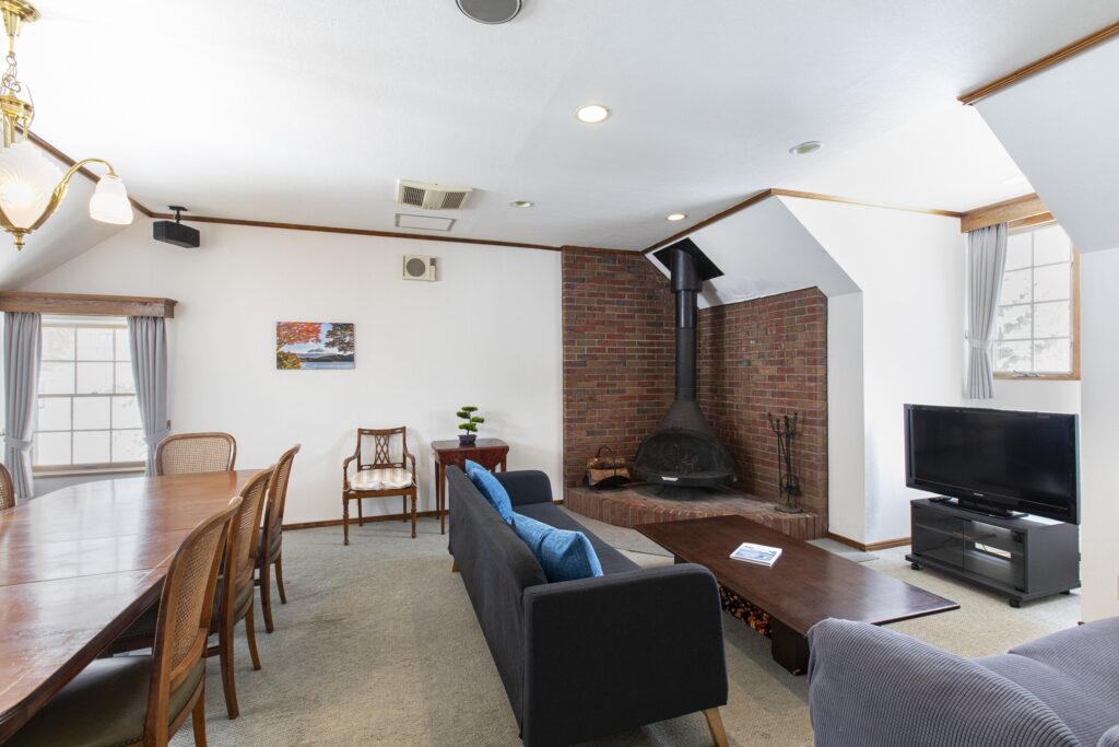 Ramat Chalet & Snowgum Chalet