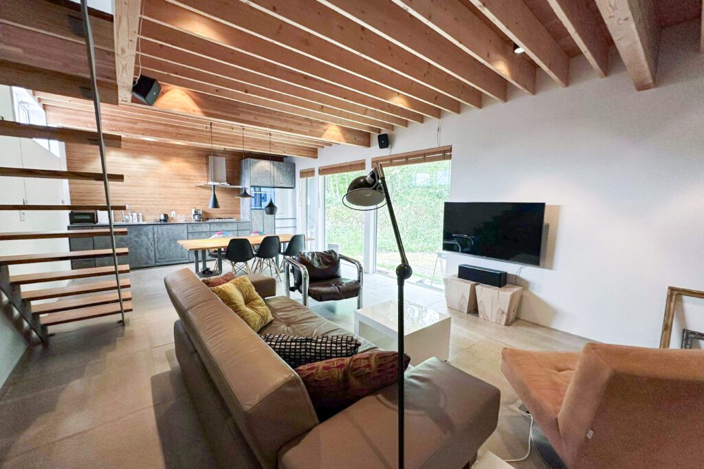 Kabayama trio living room