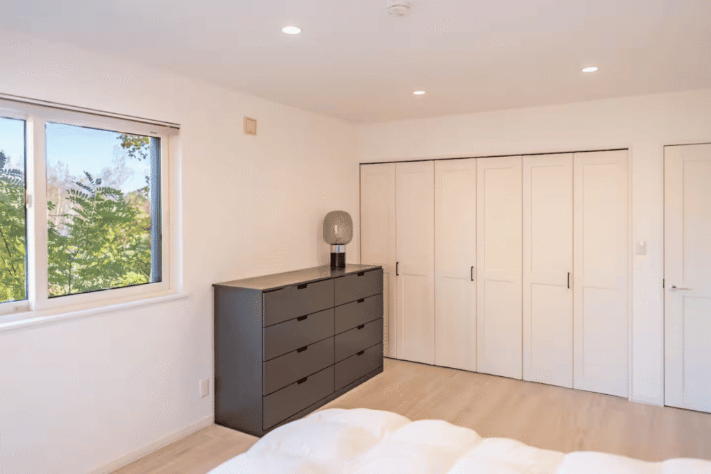 Hilltop Niseko bedroom