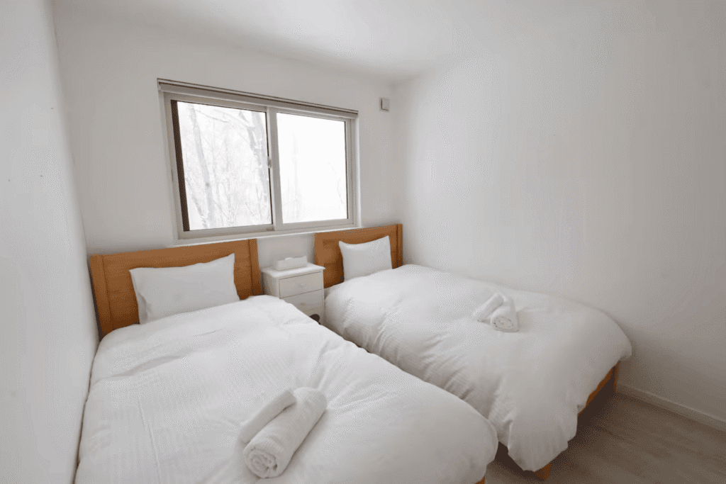 Hilltop Niseko bedroom