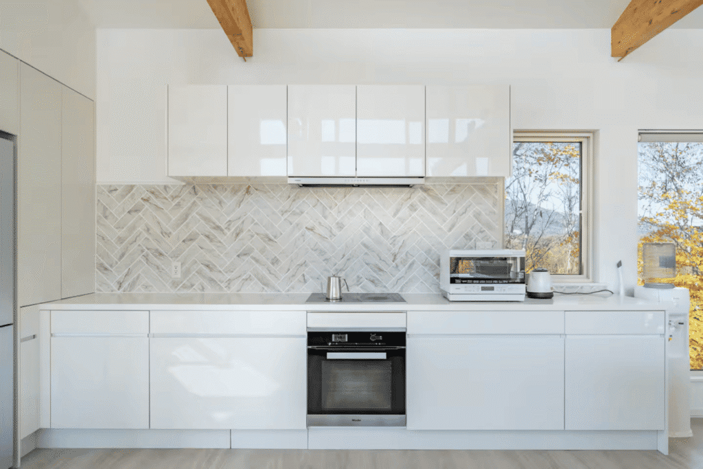 Hilltop Niseko Kitchen