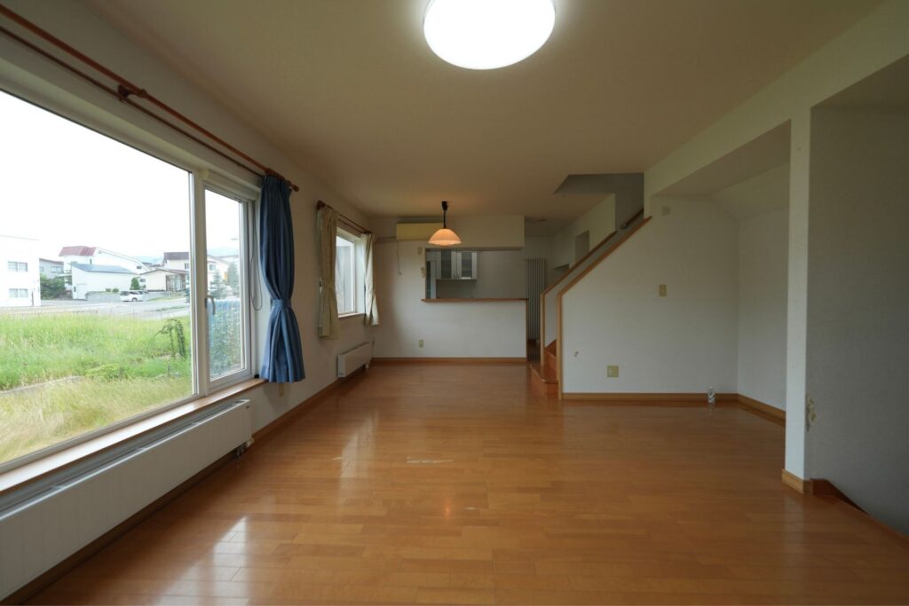 Kitanomine chalet blue