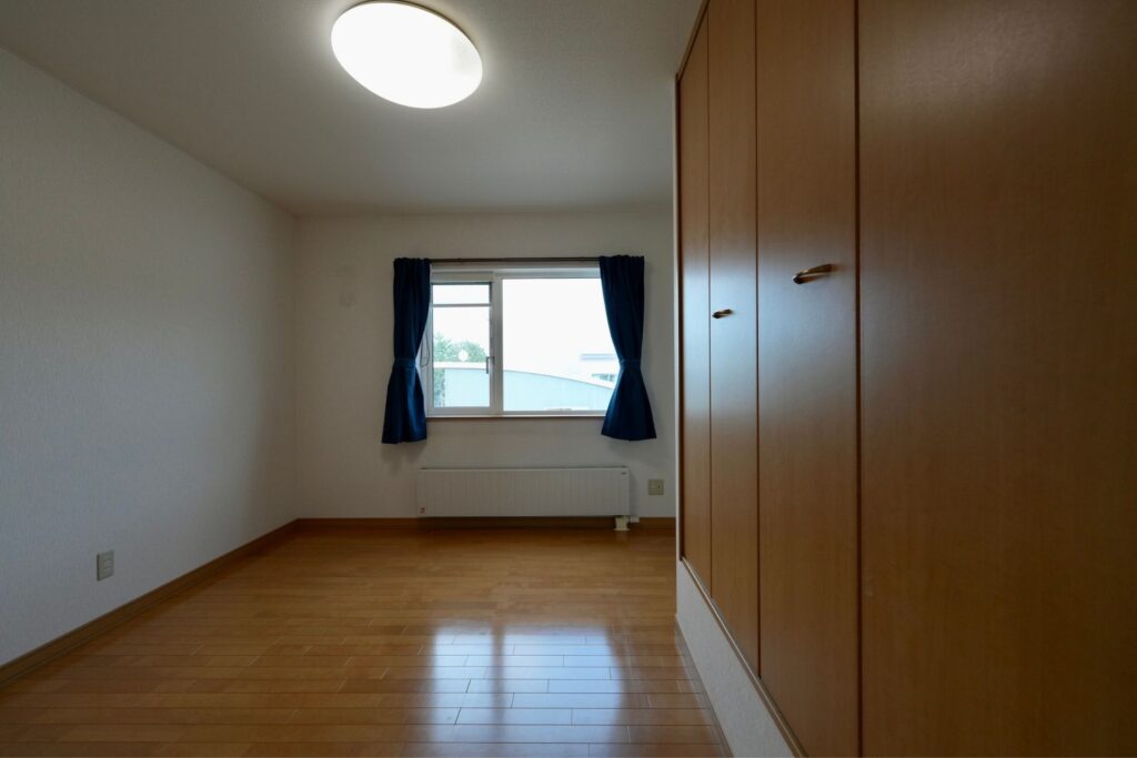 Kitanomine chalet blue
