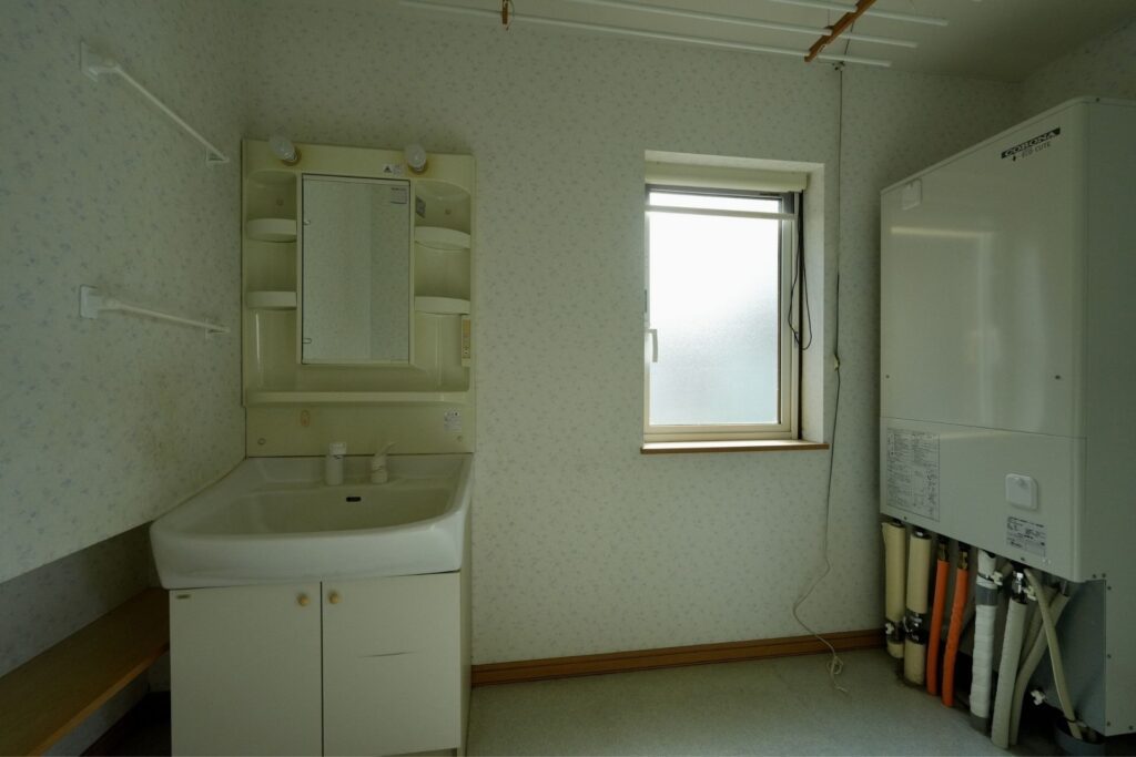 Kitanomine chalet blue