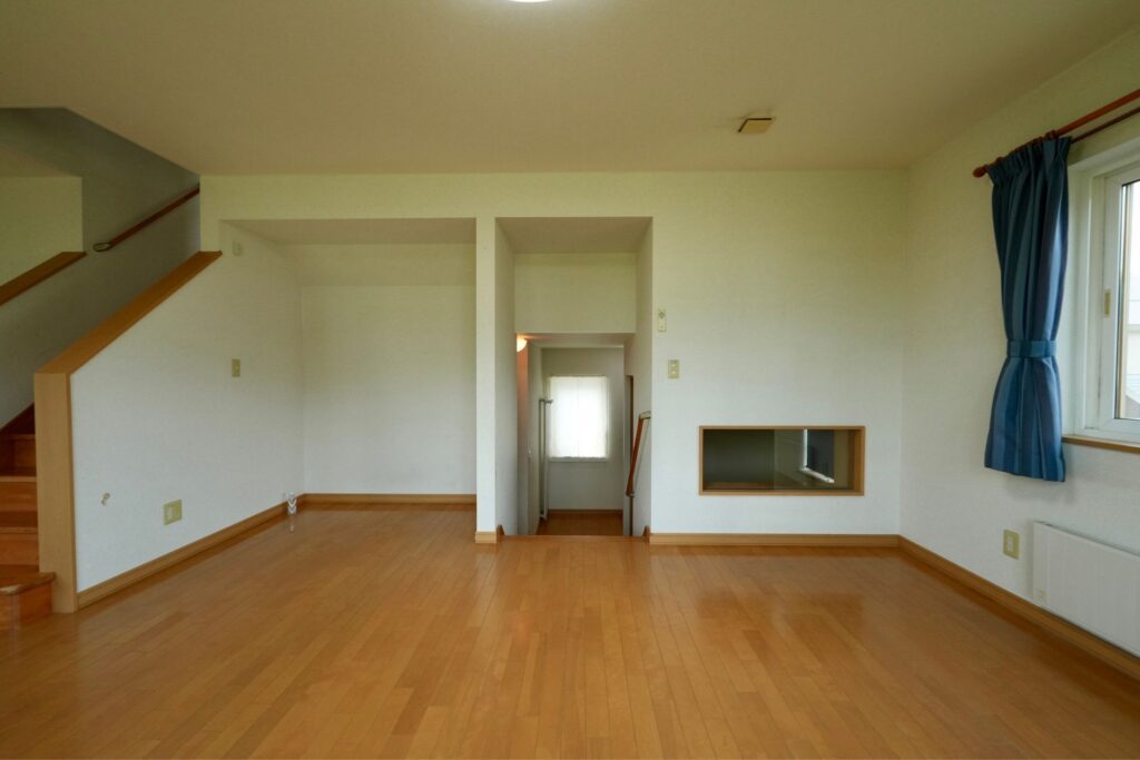 Kitanomine chalet blue