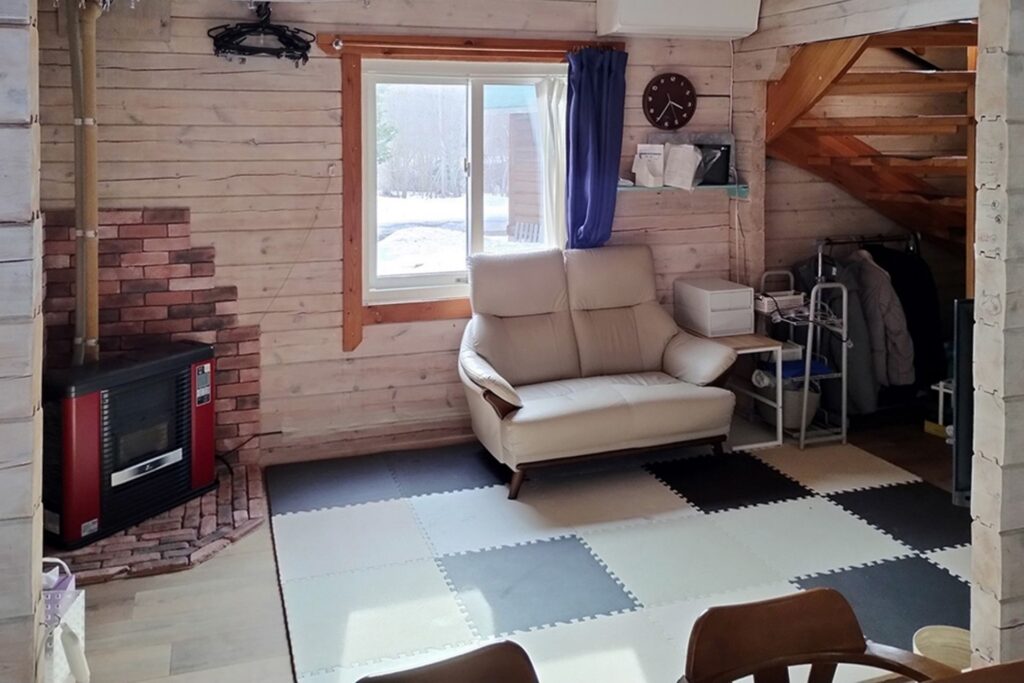 Paeceful Timber home Hirafu sta