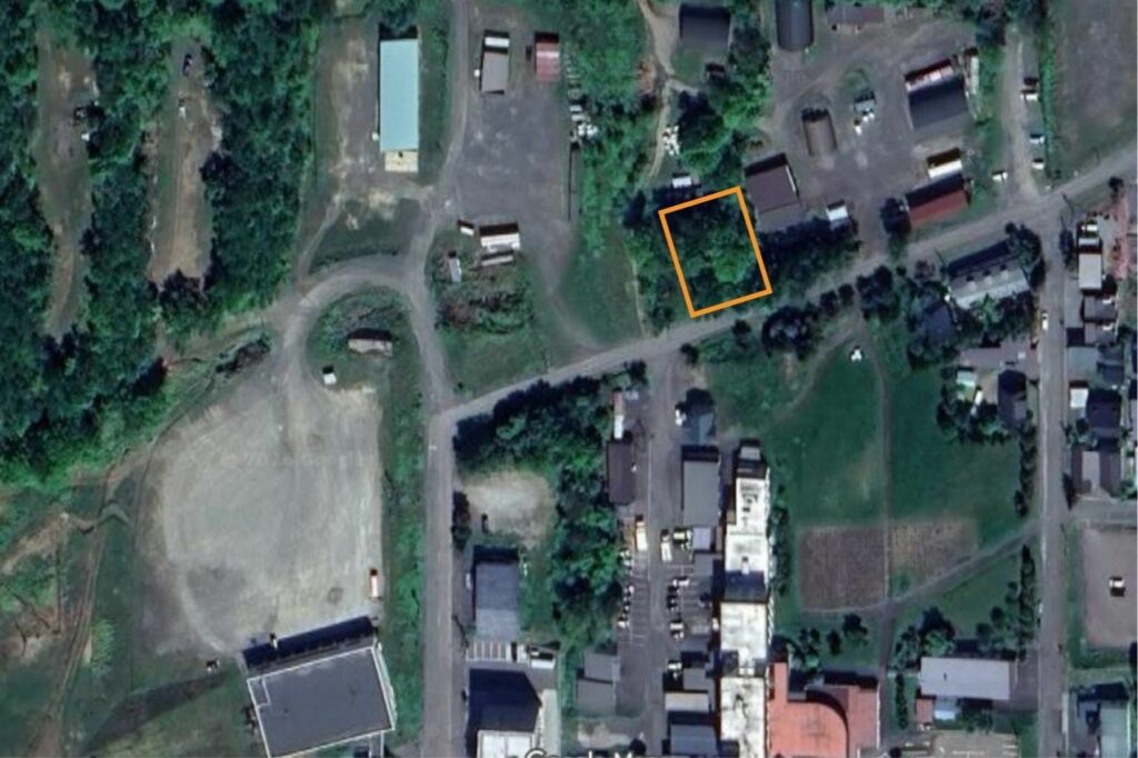 Exceptional Land Plot Meters from Kitanomine Gondola