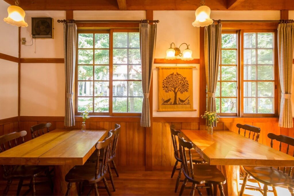 Kamishiro Mountain lodge Hakuba Japan