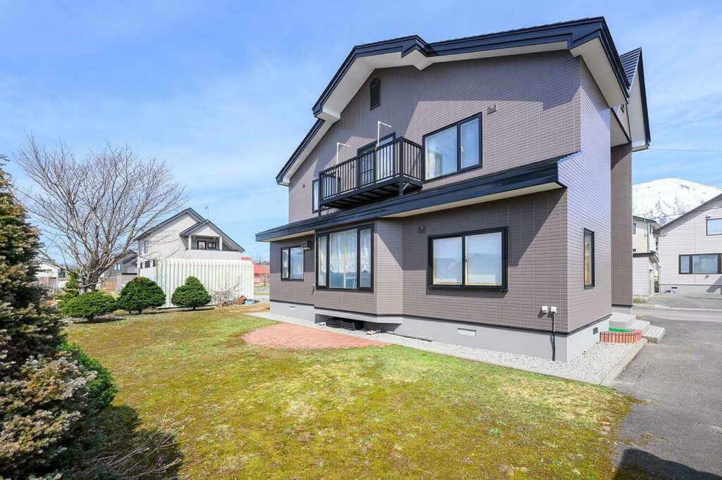 Makkari Flower Centre House