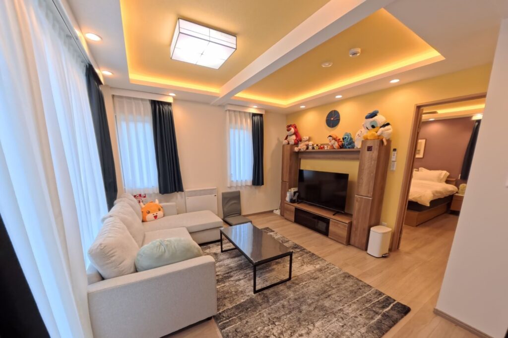 HE YA JU Niseko Livingroom